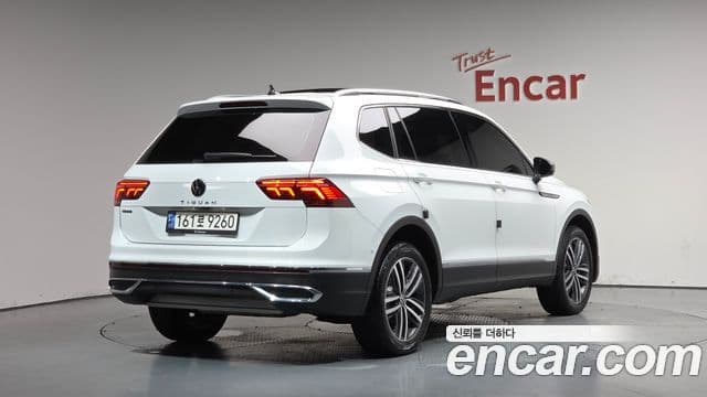 Volkswagen Tiguan Allspace 2023 — фото 2 из 20