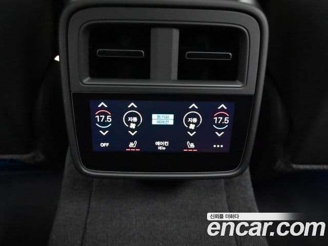 Porsche Taycan 2025 — Photo 5/20