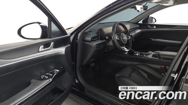 Kia K5 2025 — фото 8 из 20