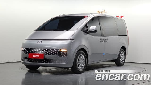 Hyundai Staria 2023 — Şəkil 1/20