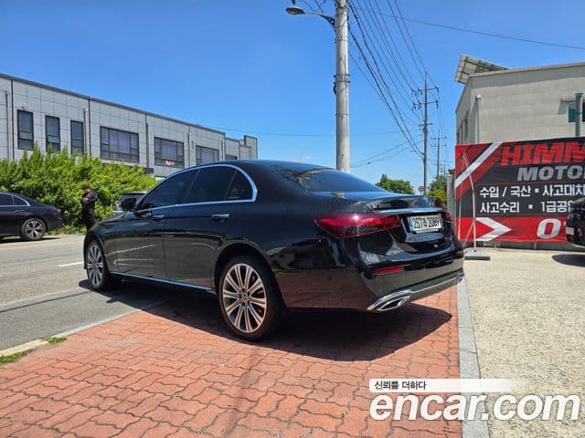 Mercedes-Benz E-Class 2023 — Şəkil 1/20