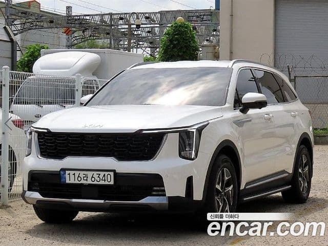 Kia Sorento 2023 — ფოტო 2/20