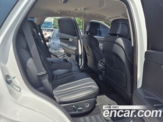 Genesis GV80 2022 — ფოტო 13/20