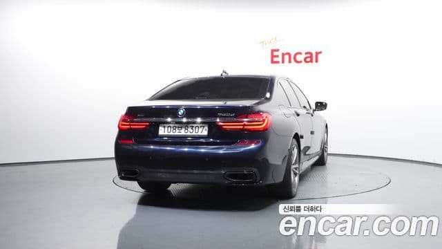 BMW 7 Series 2018 — фото 4 из 20