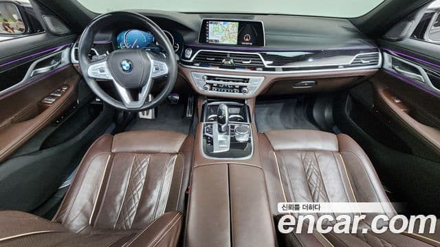 BMW 7 Series 2018 — фото 7 из 20