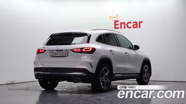 Mercedes-Benz GLA-Class 2020 — Фото 2/20