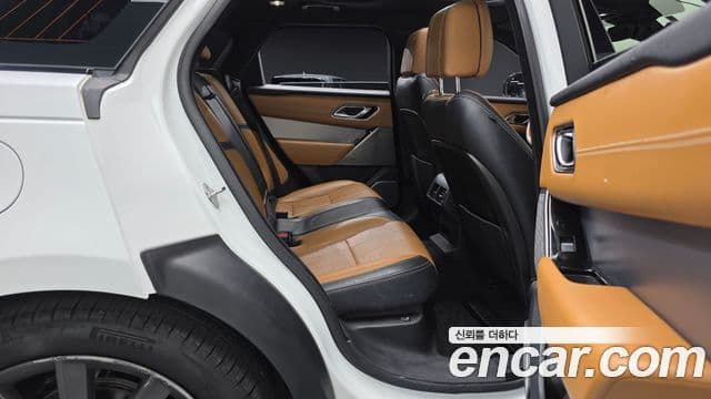 Land Rover Range Rover Velar 2019 — ფოტო 11/20