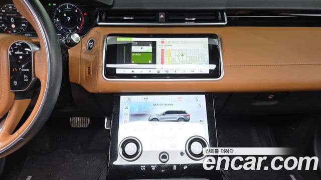 Land Rover Range Rover Velar 2019 — ფოტო 14/20