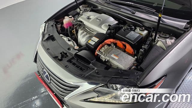 Lexus ES300h 2018 — ფოტო 6/20