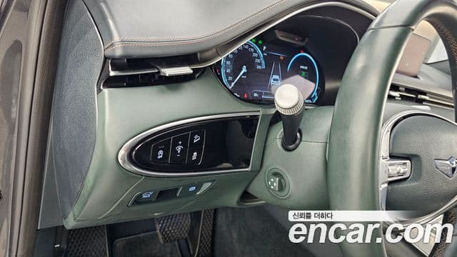 Genesis GV70 2021 — Şəkil 17/20