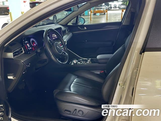 Kia K5 2022 — фото 7 из 17