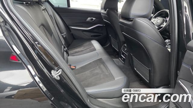 BMW 3 Series 2022 — ფოტო 11/20