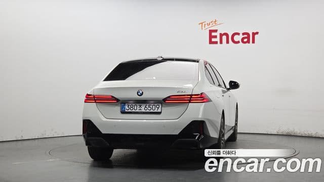 BMW 5 Series 2026 — ფოტო 11/34