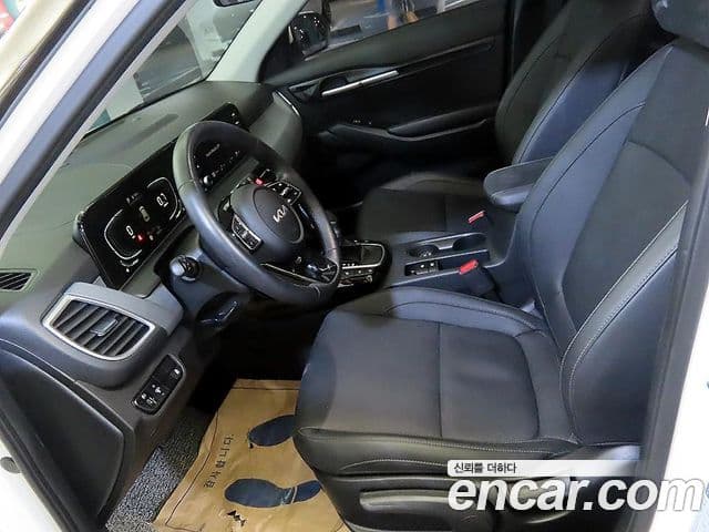 Kia Seltos 2023 — ფოტო 5/19