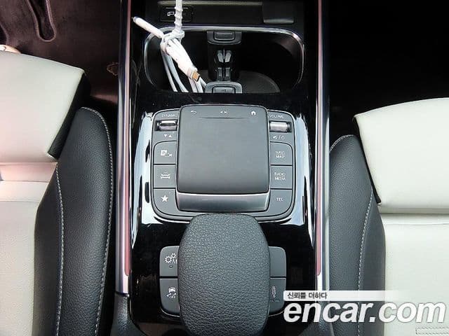 Mercedes-Benz CLA-Class 2021 — ფოტო 10/20