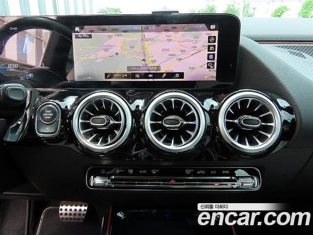 Mercedes-Benz CLA-Class 2021 — ფოტო 12/20