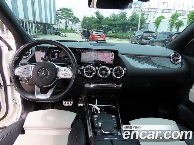 Mercedes-Benz CLA-Class 2021 — ფოტო 18/20