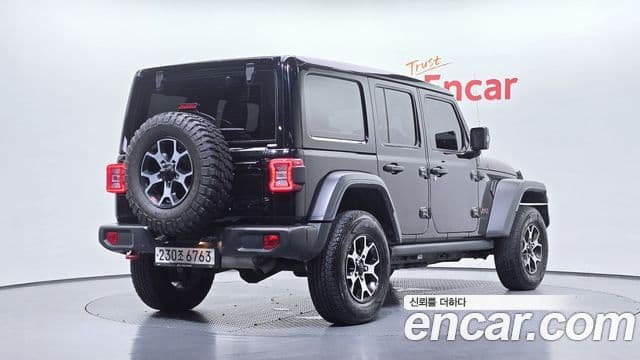 Jeep Wrangler 2021 — Şəkil 2/20
