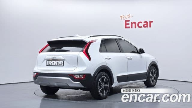 Kia Niro 2022 — Şəkil 1/20