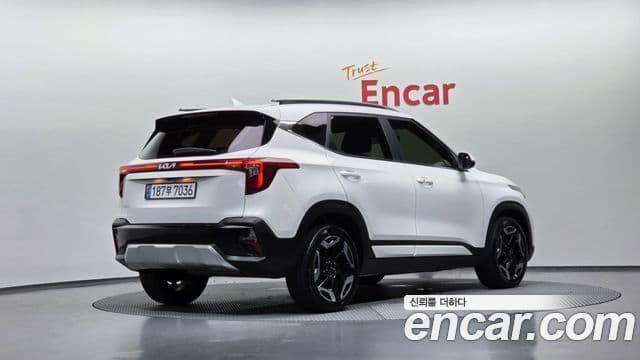 Kia Seltos 2023 — Şəkil 2/20