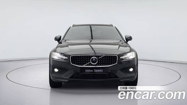 Volvo V60 Cross Country, 2024