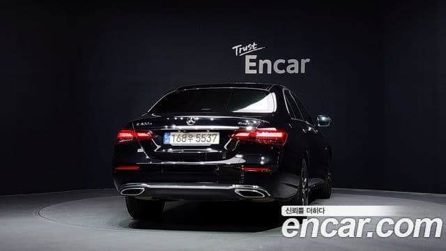 Mercedes-Benz E-Class 2021 — ფოტო 3/20