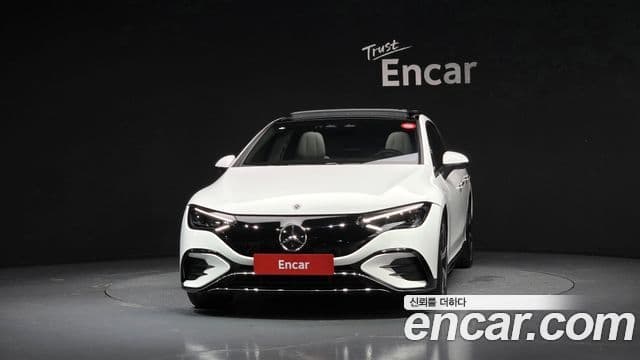Mercedes-Benz EQE 2023 — ფოტო 5/20