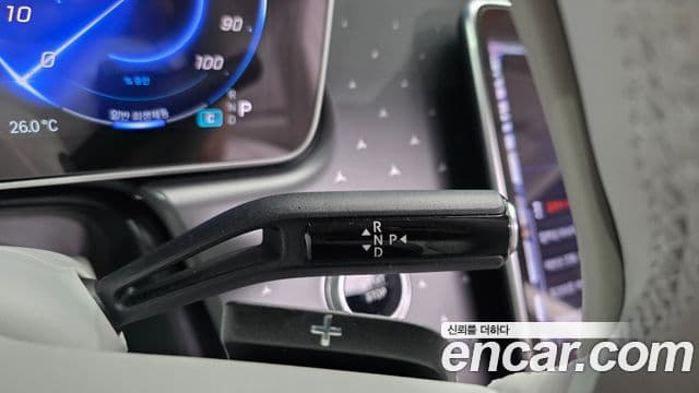 Mercedes-Benz EQE 2023 — ფოტო 12/20