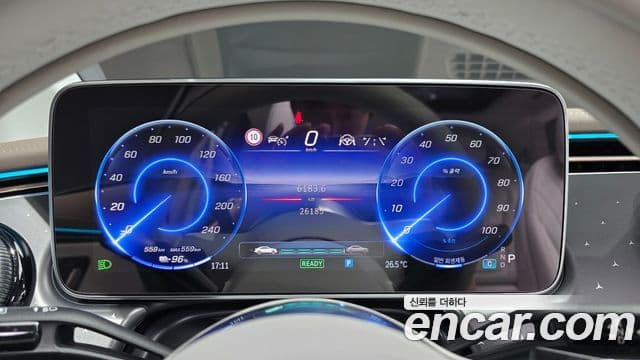 Mercedes-Benz EQE 2023 — ფოტო 6/20