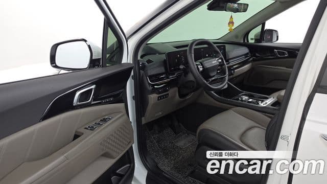 Kia Carnival 2024 — ფოტო 10/20