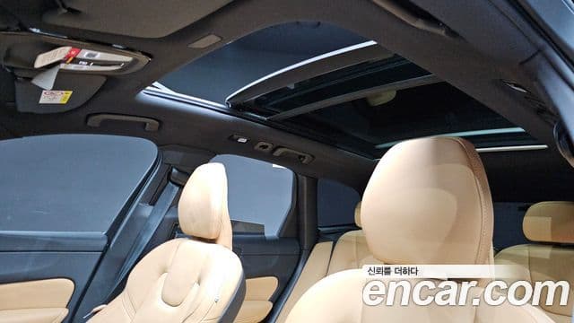 Volvo XC60 2025 — Фото 19/20