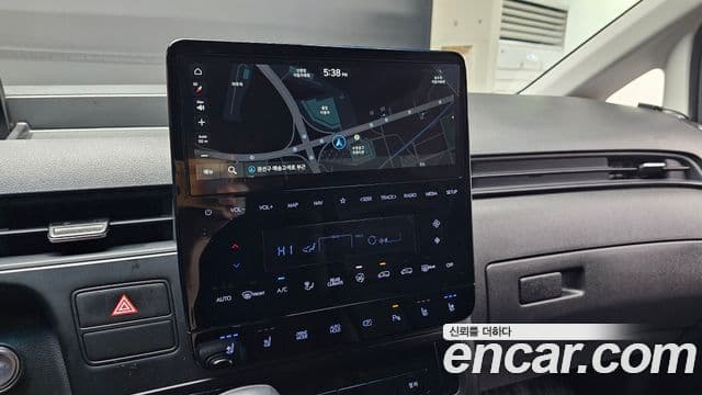 Hyundai Staria 2025 — Şəkil 14/20