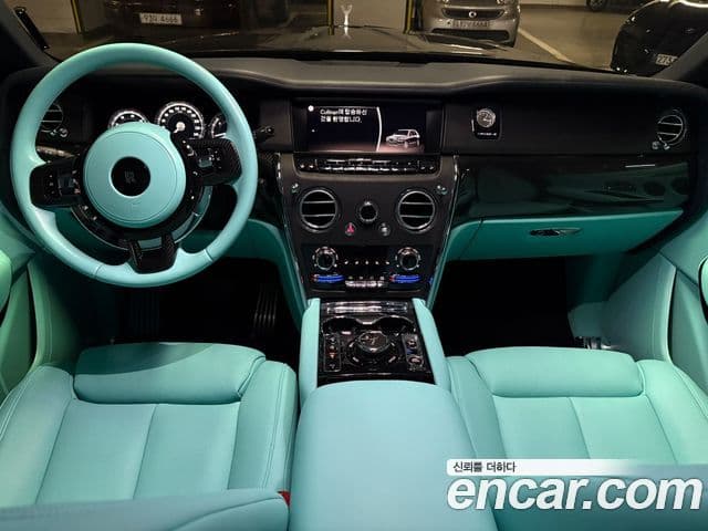 Rolls-Royce Cullinan 2019 — ფოტო 6/19