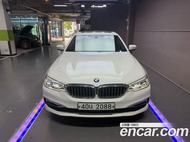BMW 5 Series 2019 — Şəkil 2/20