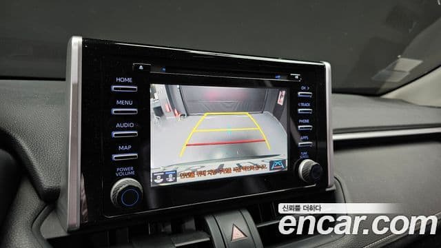 Toyota RAV4 2019 — Şəkil 15/20