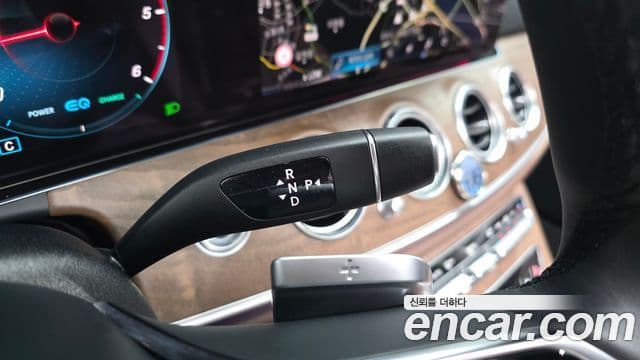 Mercedes-Benz E-Class 2023 — фото 9 из 20