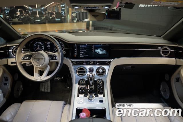 Bentley Continental GT 2021 — Şəkil 4/9