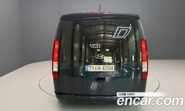 Hyundai Staria 2023 — ფოტო 5/20