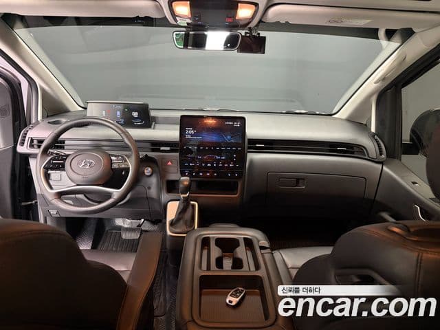 Hyundai Staria 2023 — ფოტო 12/20