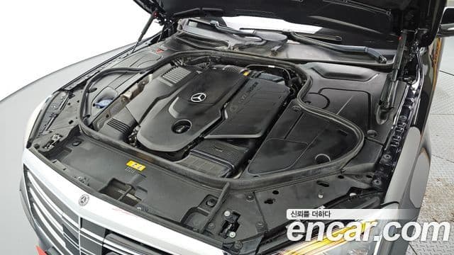 Mercedes-Benz S-Class 2019 — ფოტო 6/20