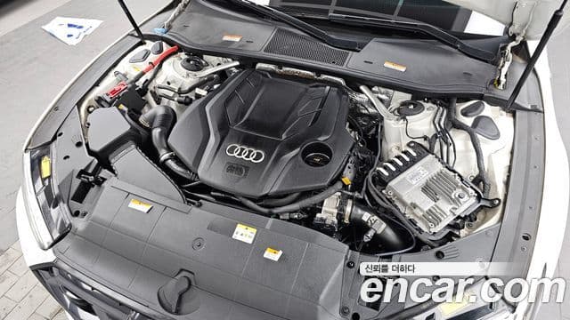 Audi A7 2021 — ფოტო 6/20