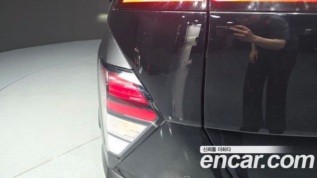 Hyundai Kona Hybrid 2023 — Şəkil 6/30