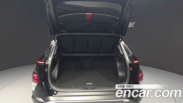 Hyundai Kona Hybrid 2023 — Şəkil 17/30