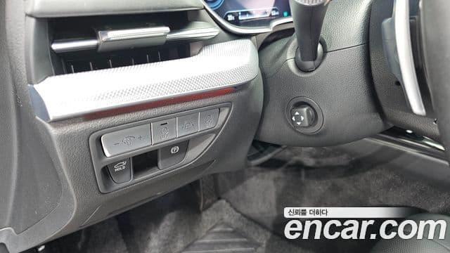 Genesis Electrified G80 2020 — фото 14 из 20