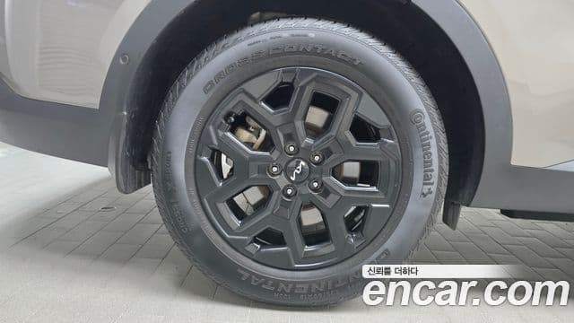 Kia Sorento 2023 — ფოტო 5/20
