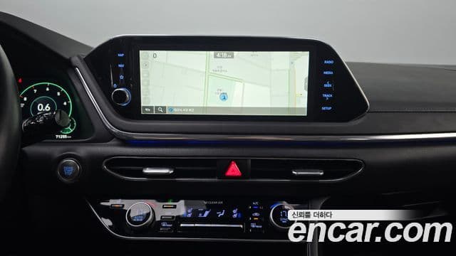 Hyundai Sonata 2022 — ფოტო 15/20