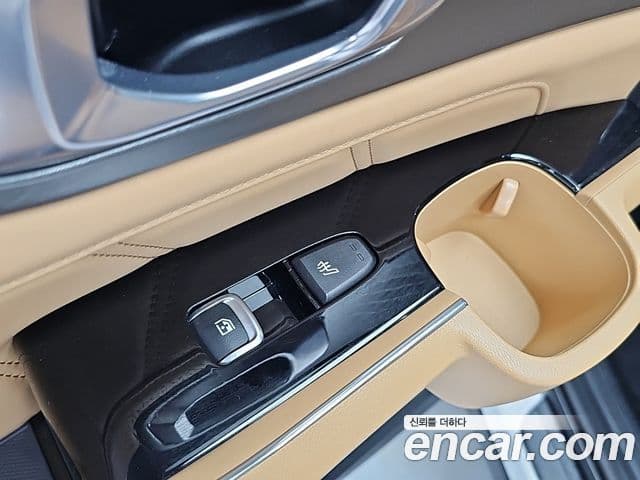 Kia Sorento 2022 — ფოტო 16/19