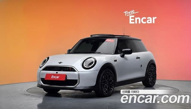 Mini Cooper S 2024 — ფოტო 1/20