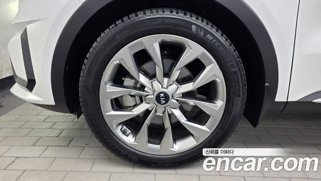 Kia Sorento 2020 — Фото 5/20