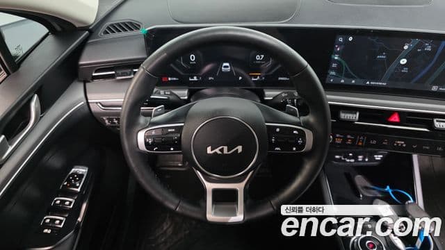 Kia K5 2026 — ფოტო 15/20
